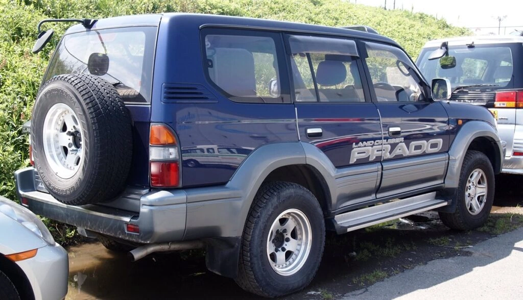 airport-car-rental-services-in-entebbe