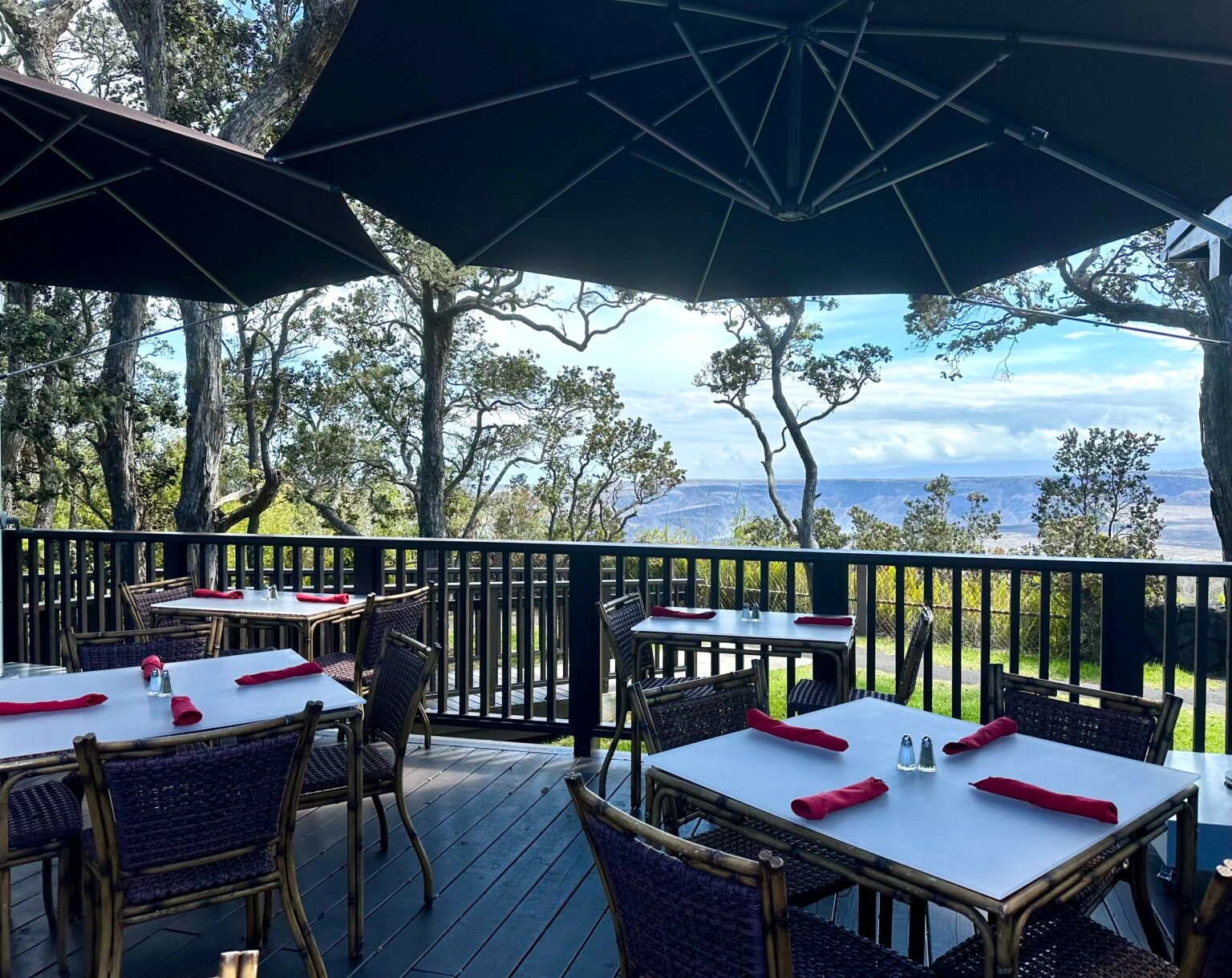 best-restaurants-near-volcanoes-national-park